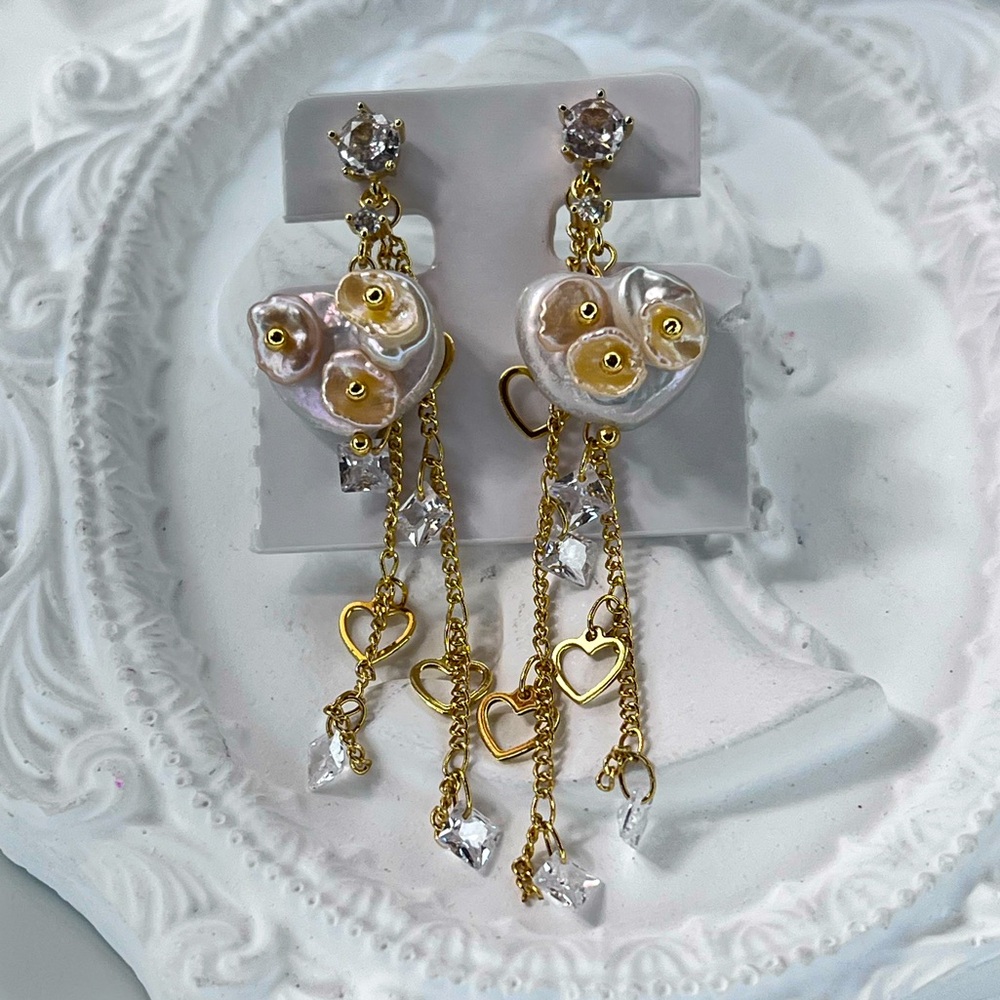 Handmade Freshwater Heart ❤️ Baroque Pearl Flower 🌺 Earrings S925 SS Posts